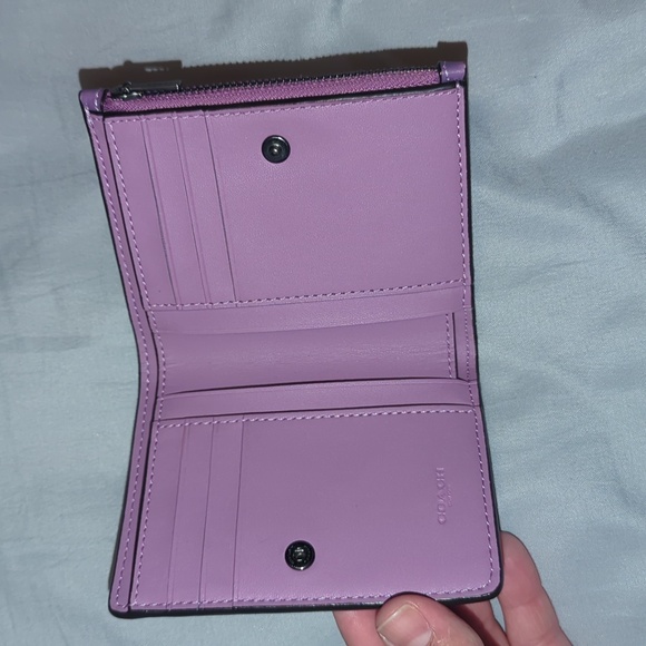 Coach Snap Wallet - Picture 3 of 8